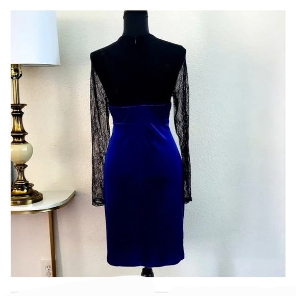 Lace & Velvet Maternity Dress - Size 10 - Picture 5 of 6